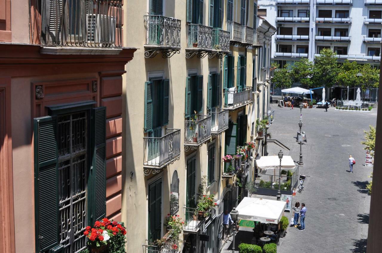 Capofortuna B&B Salerno Centro Dış mekan fotoğraf